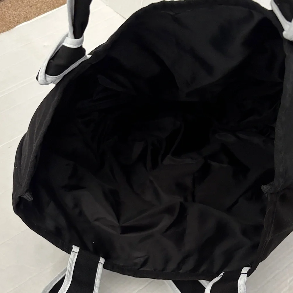 Victoria's Secret Black and White Angel Tote - Picture 7 of 7